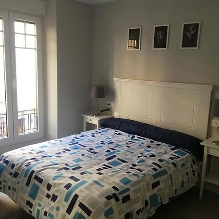 Gyc Viviendas Gold Διαμέρισμα León